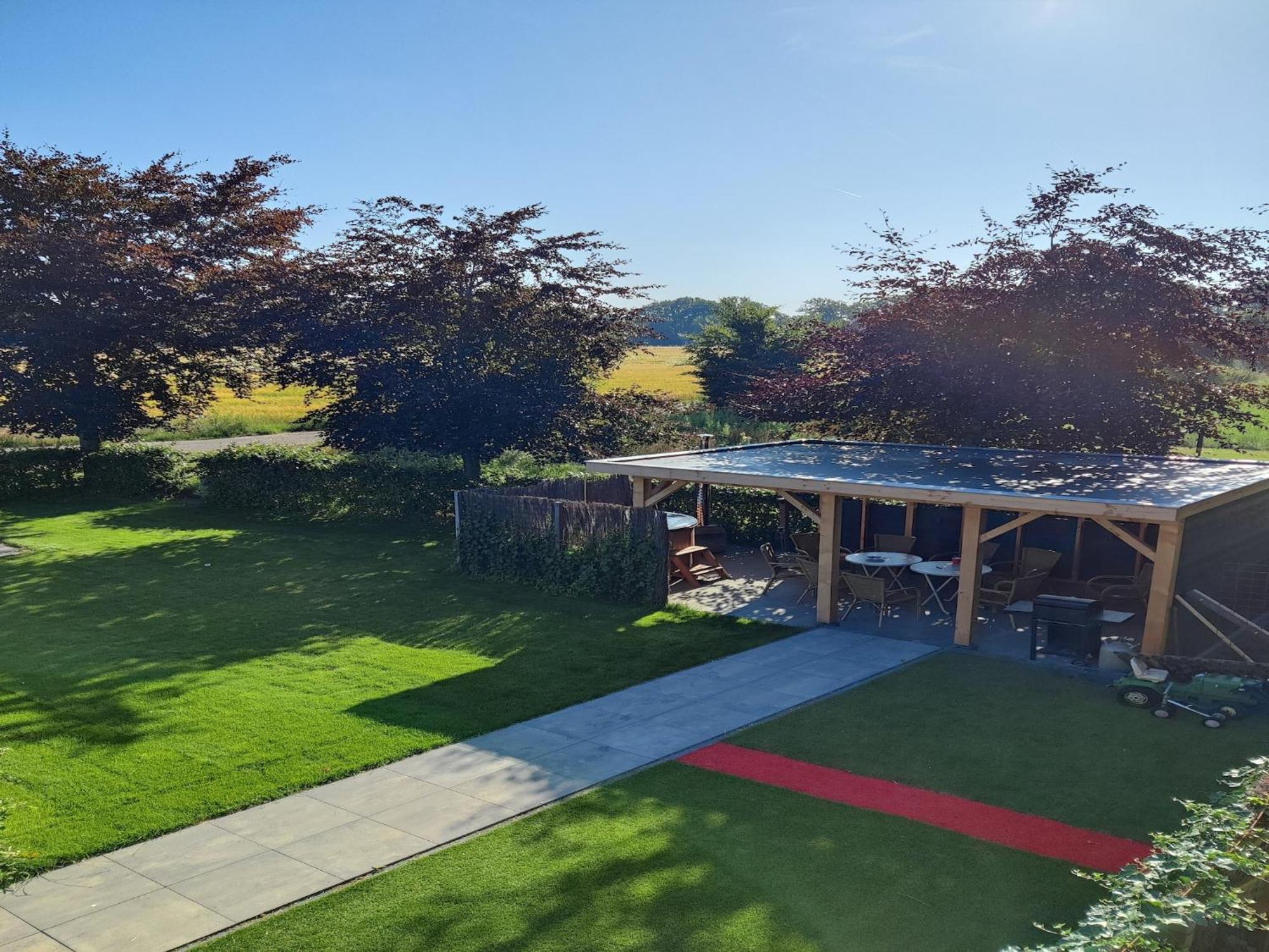 Spacious Farmhouse In Silvolde With Garden Buitenkant foto