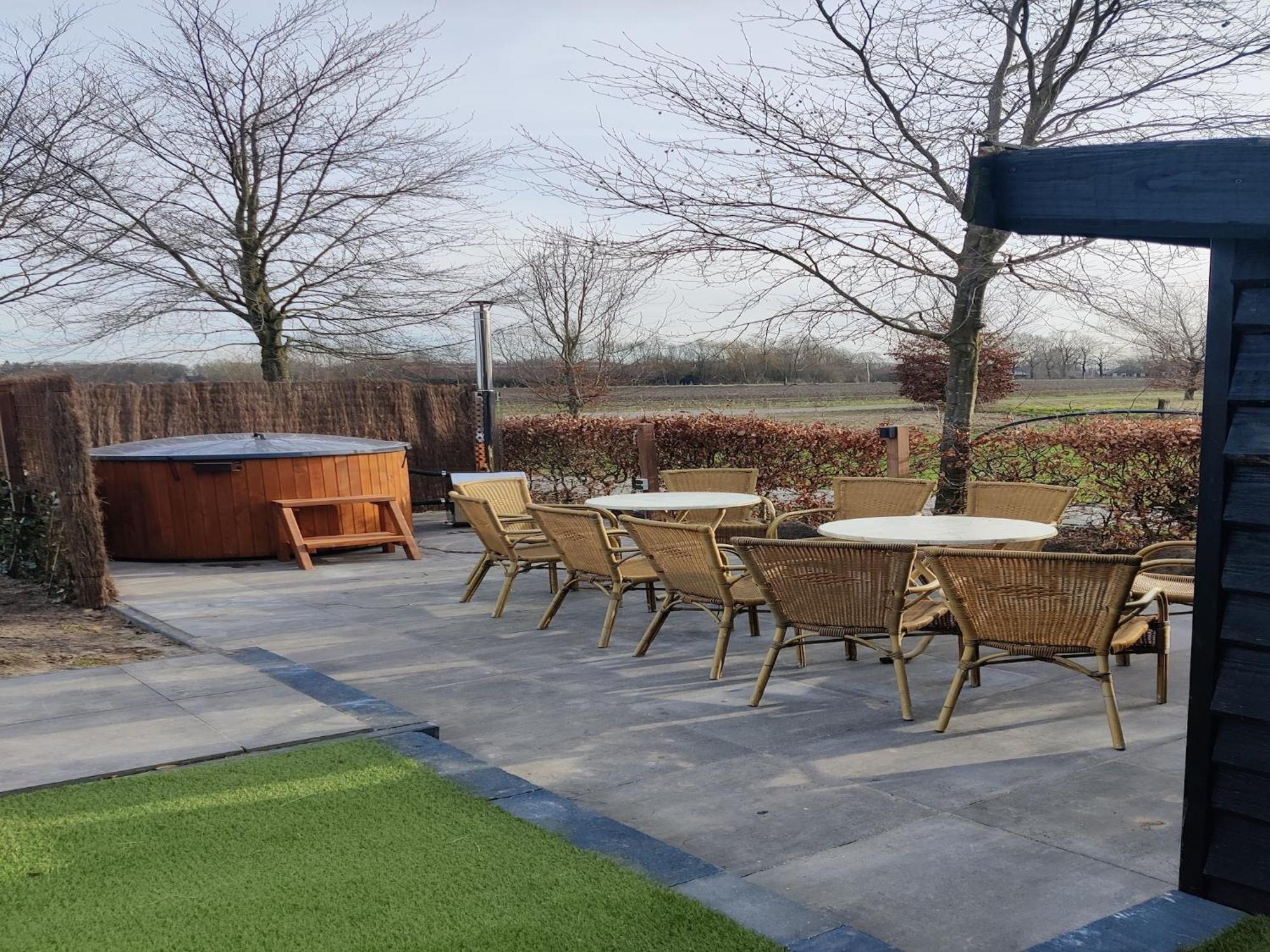 Spacious Farmhouse In Silvolde With Garden Buitenkant foto